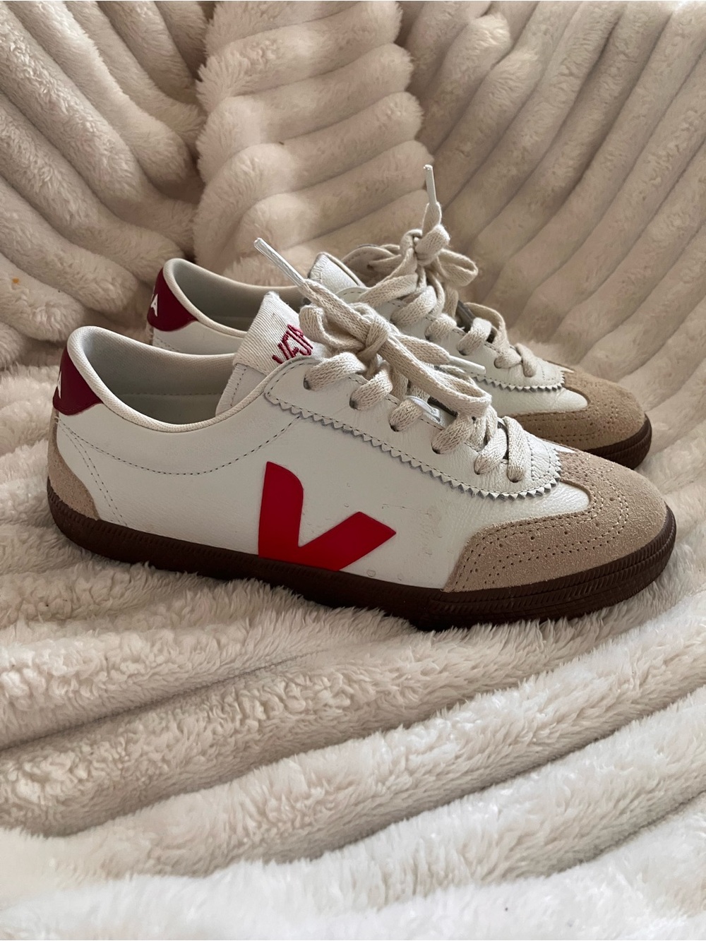 Veja Volley O.T. Sneaker